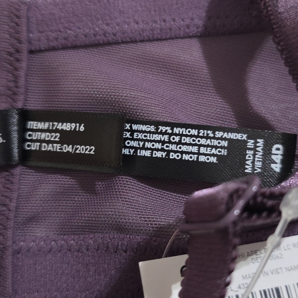 XO Plunge Push-Up Bra - Picture 8 of 10